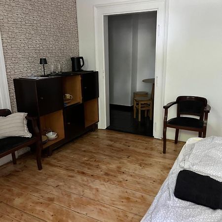 Utcara Nyilo Apartman Vác Exterior foto