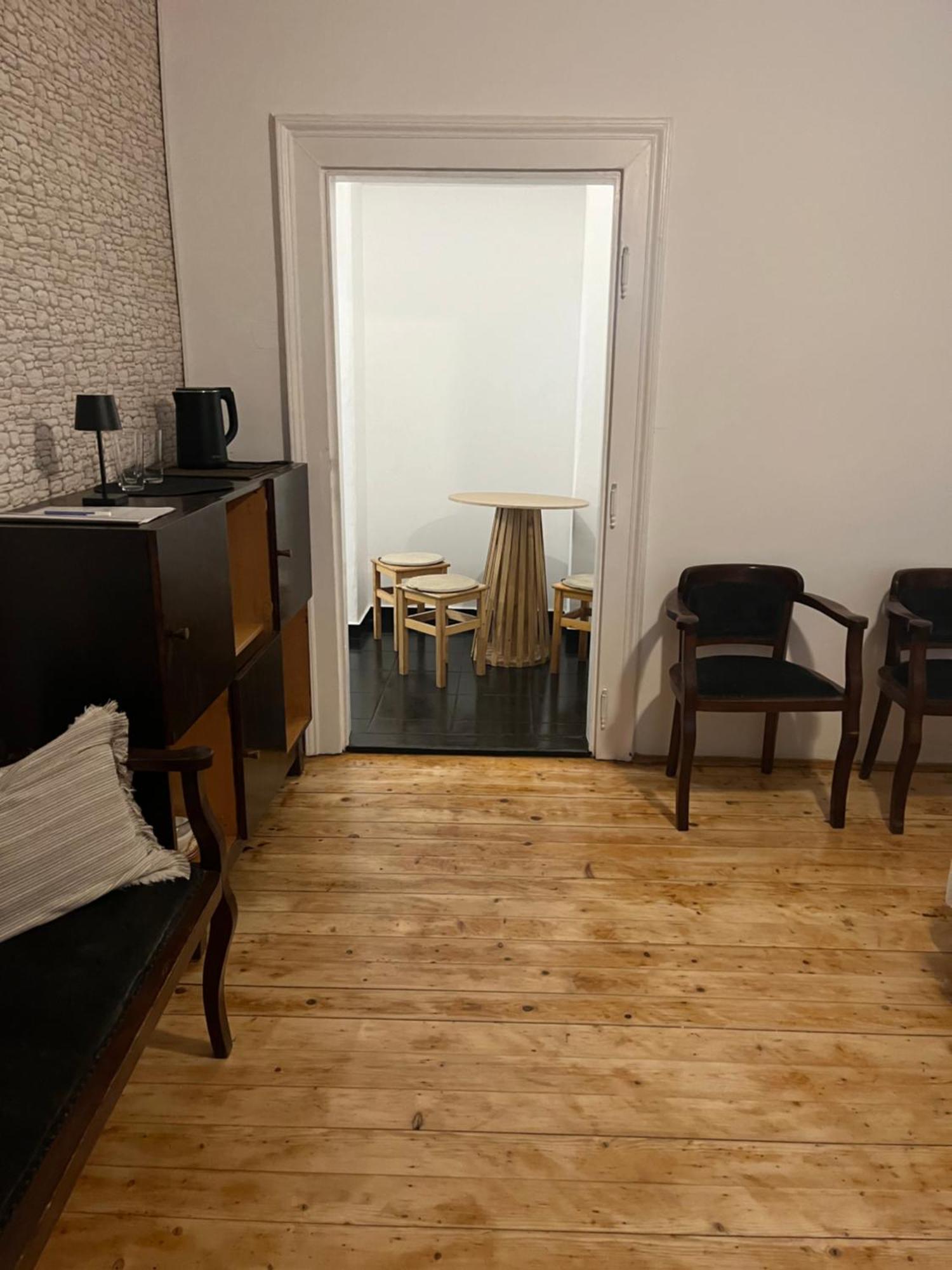 Utcara Nyilo Apartman Vác Exterior foto