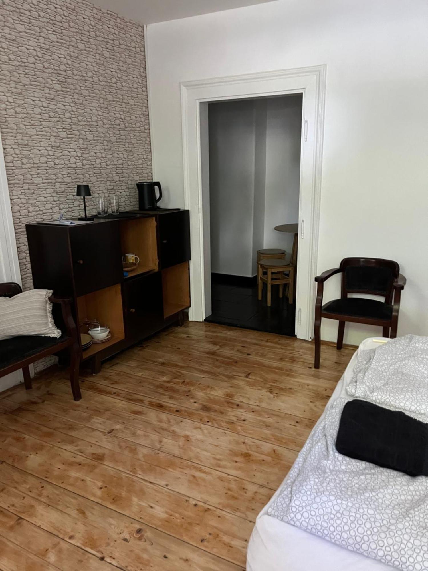 Utcara Nyilo Apartman Vác Exterior foto